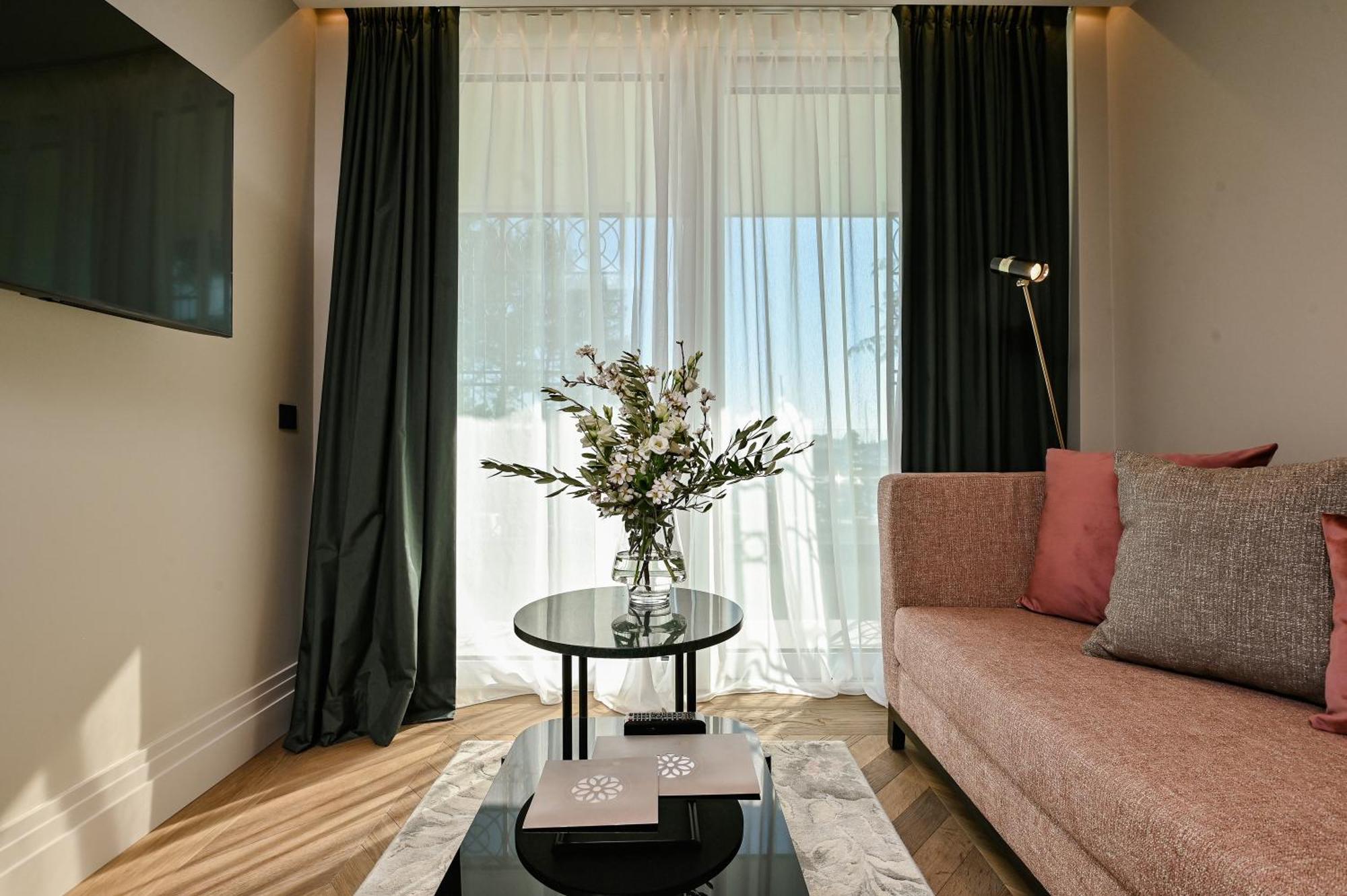Palazzo Rainis Hotel & Spa - Small Luxury Hotel - Adults Only Novigrad  Bagian luar foto